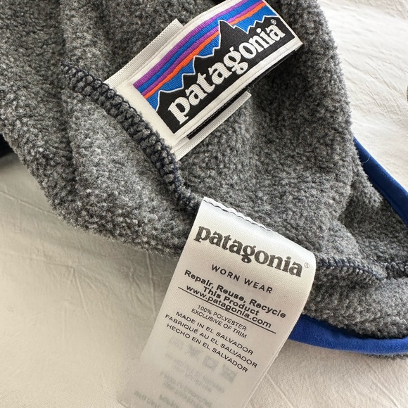 Patagonia Synchilla Navy and Gray Sweater - Picture 7 of 7